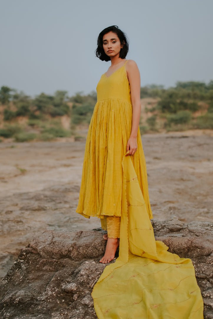 Kurta Sets to Keep You Feeling Festive This Raksha Bandhan - Ciceroni