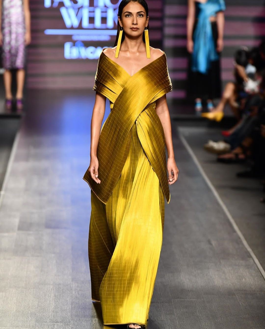 The fashion world experiences a Metallic Moment – December Edit. - Ciceroni