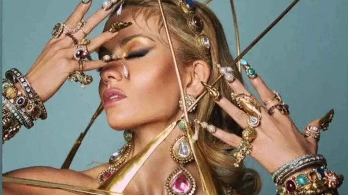 The Most Bizarre and Glam Fits at MET Gala 2022 - Ciceroni