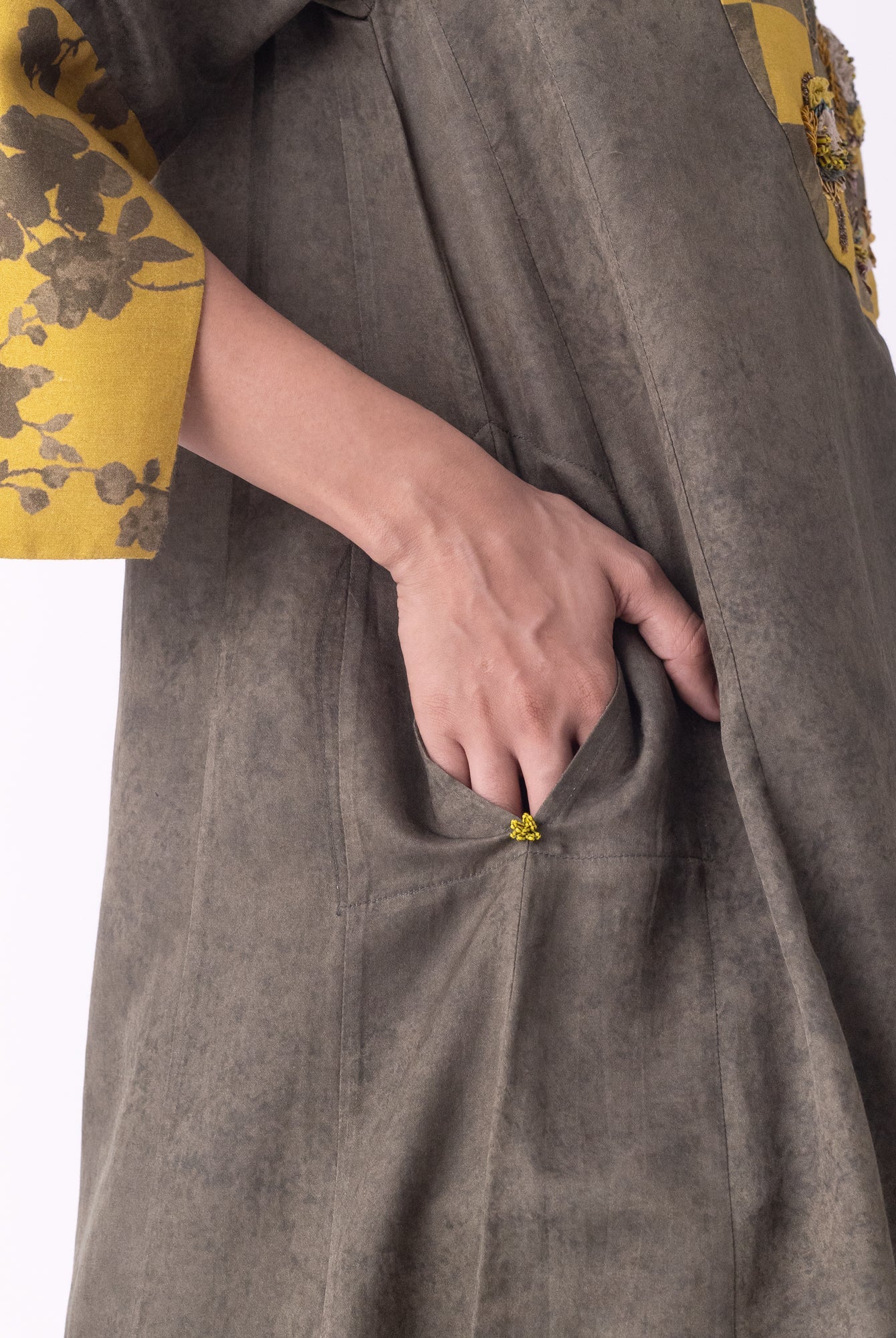 Aari Kurta - CiceroniKurta, Festive WearShades of India