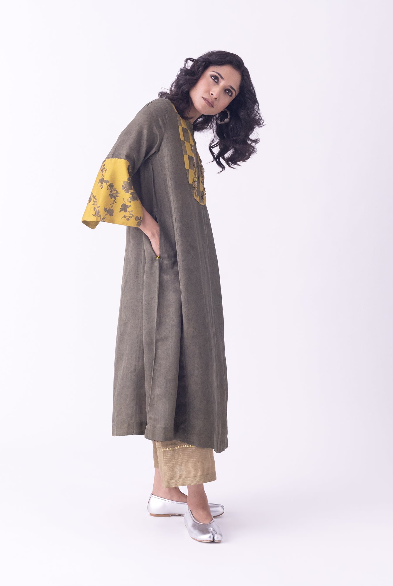 Aari Kurta - CiceroniKurta, Festive WearShades of India