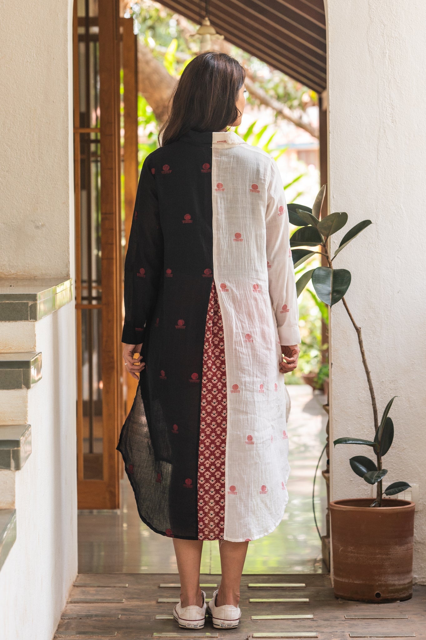 Aastey Black and White Jamdani Shirt Dress - CiceroniDressesPrathaa