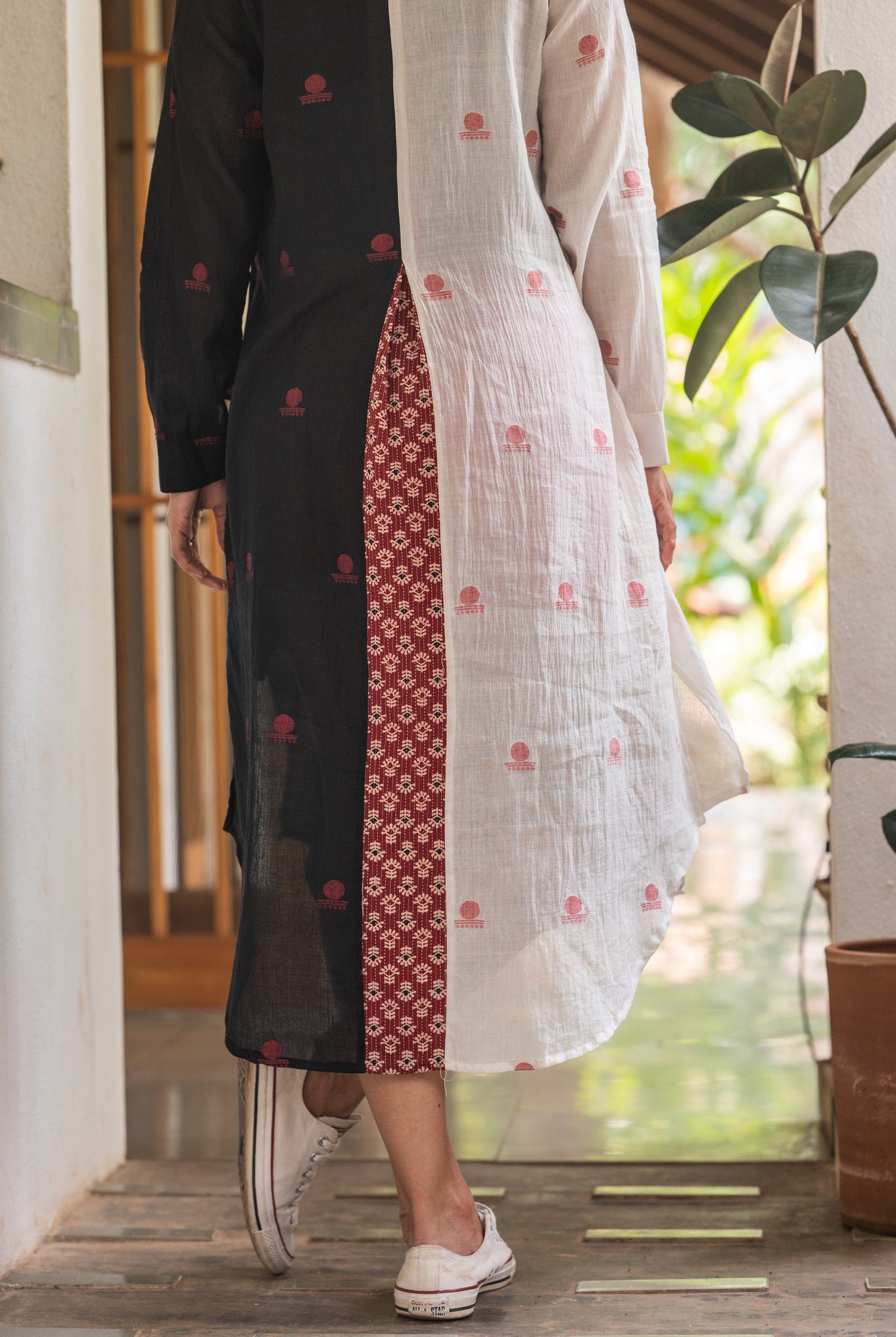 Aastey Black and White Jamdani Shirt Dress - CiceroniDressesPrathaa