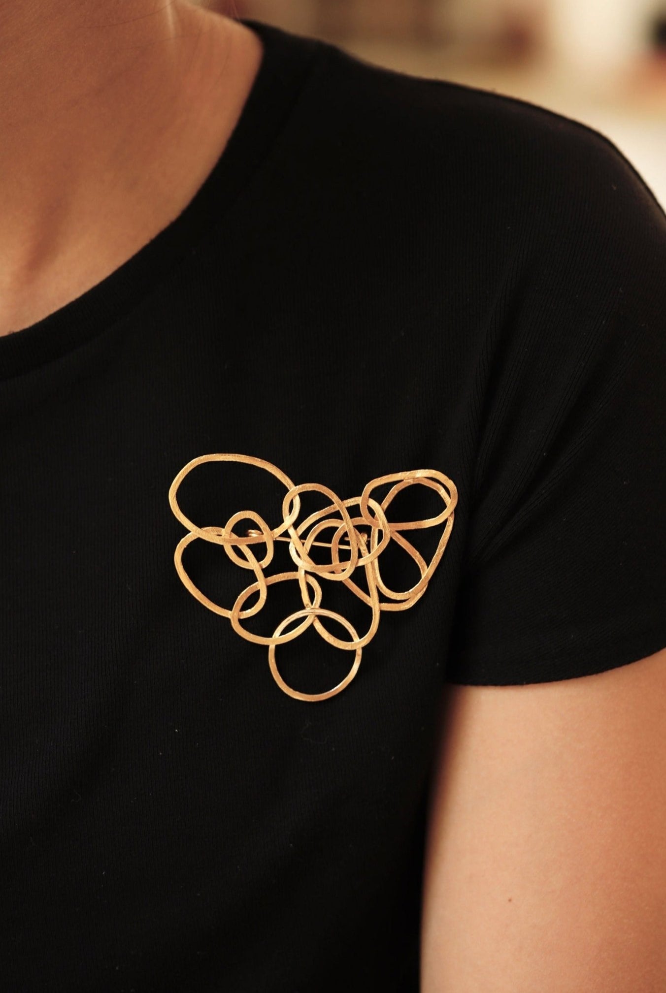Abstract Brooch - CiceroniBroochMerald Curio