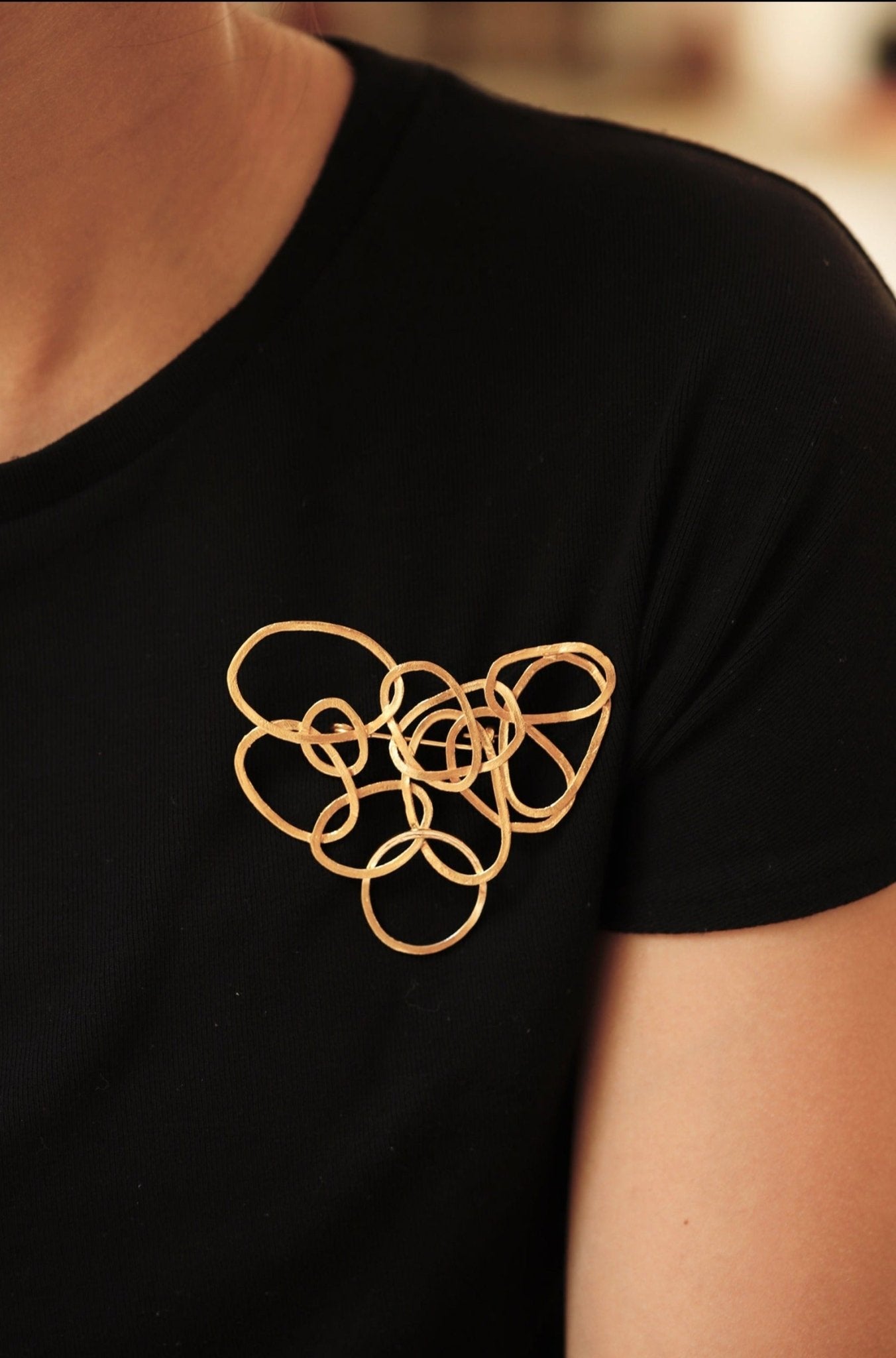 Abstract Brooch - CiceroniBroochMerald Curio