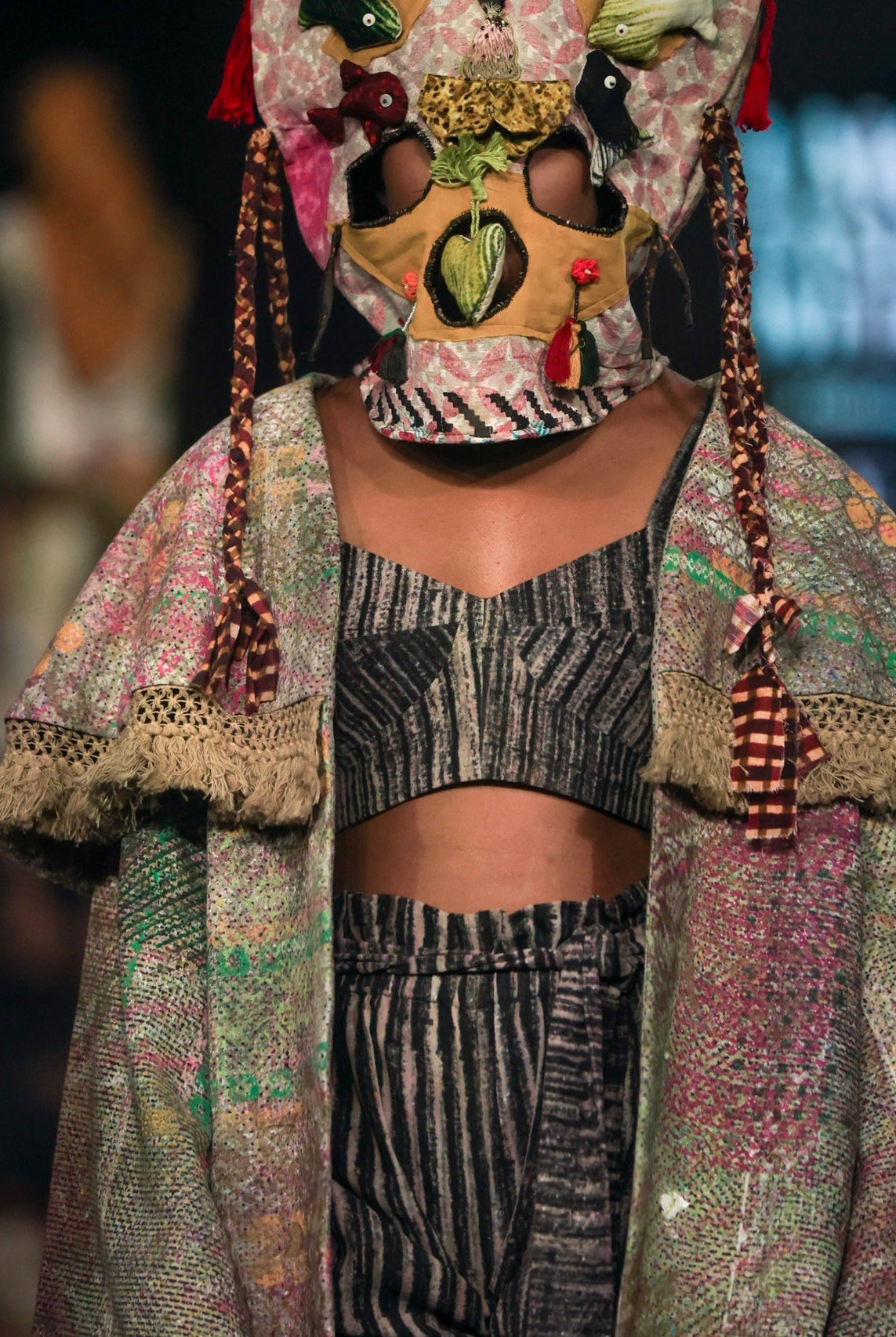 Achadda Cape Overlay - CiceroniJacketsTil