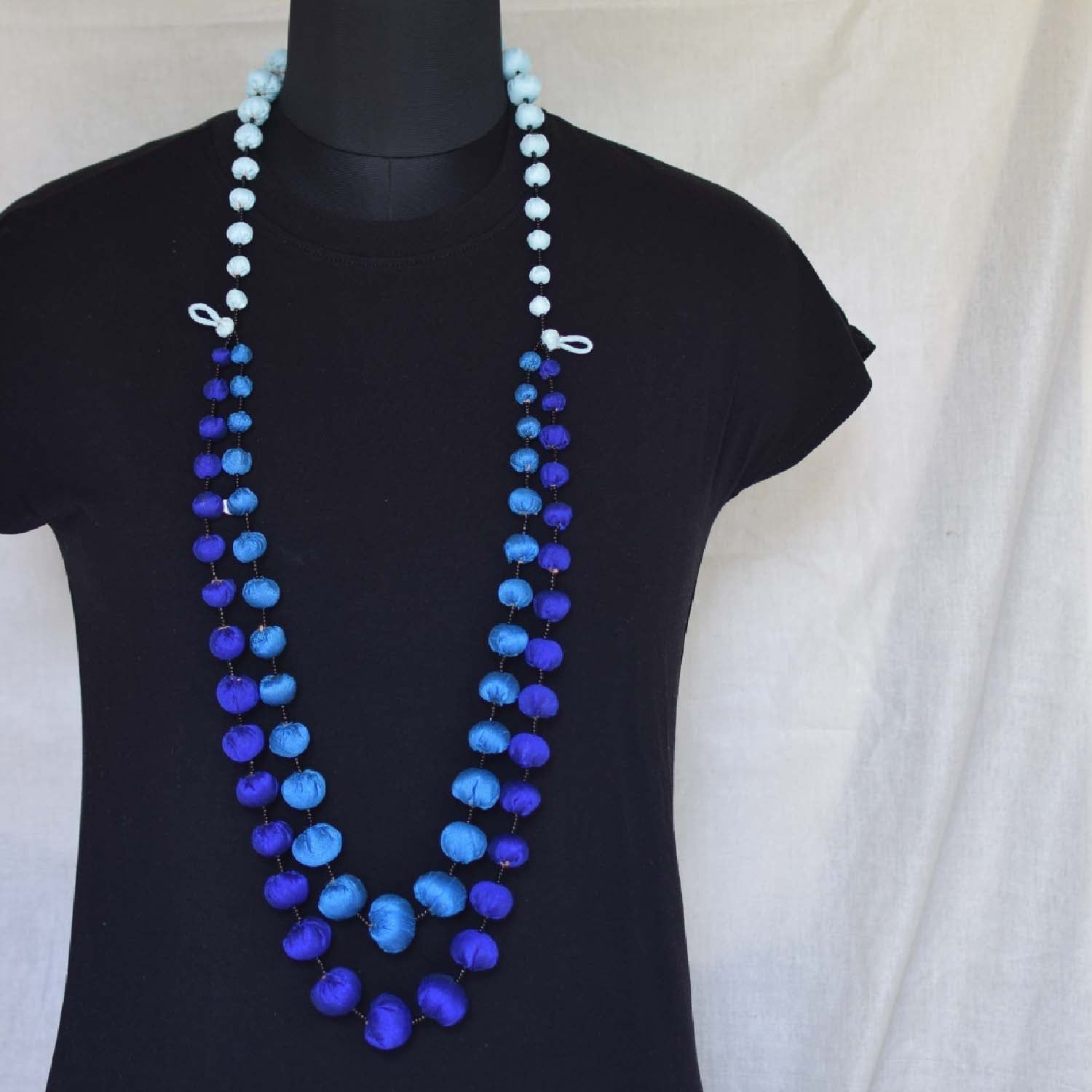 Aditi neckpiece - Blue - CiceroniNecklacePaulami