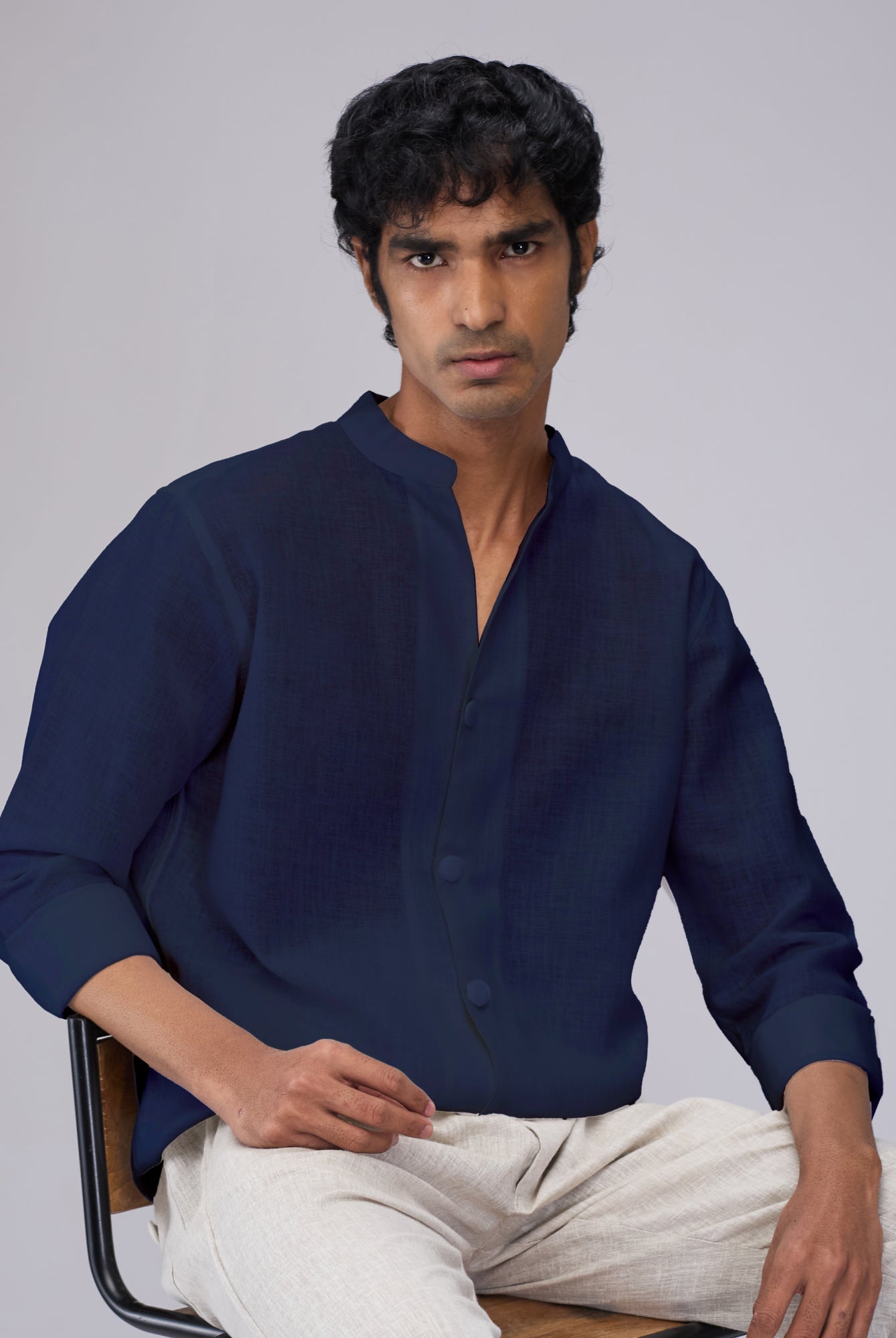 Airavat Mandarin | Navy 100% Linen Shirt - CiceroniMen Shirtsbhrāta