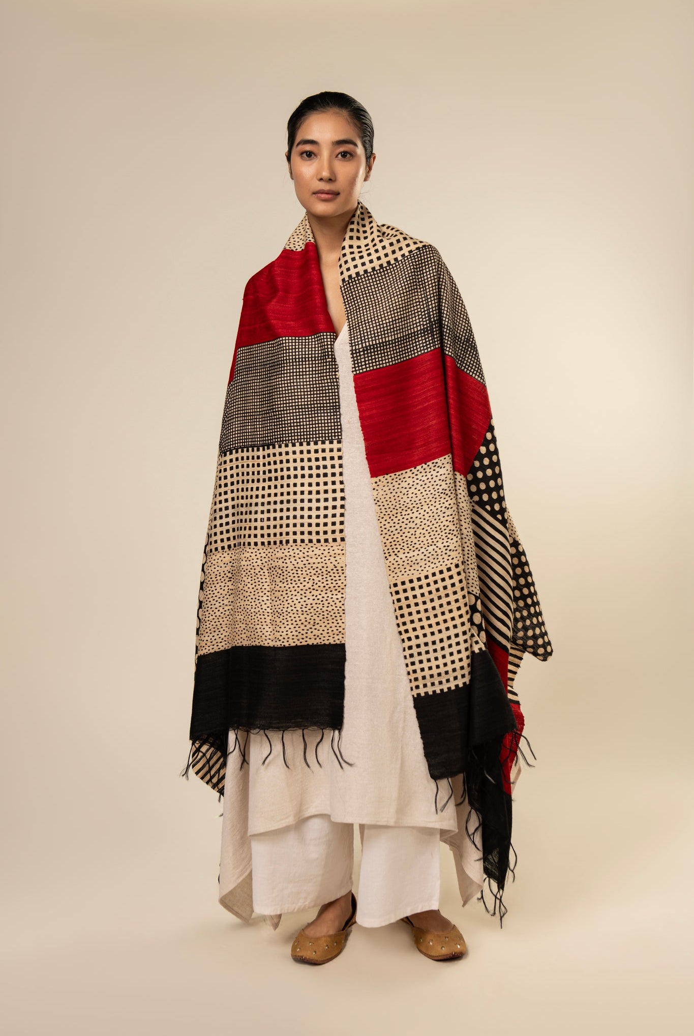 Amalgamation Tussar Peace Silk 4 in 1 Cape - CiceroniCapeAeshaane