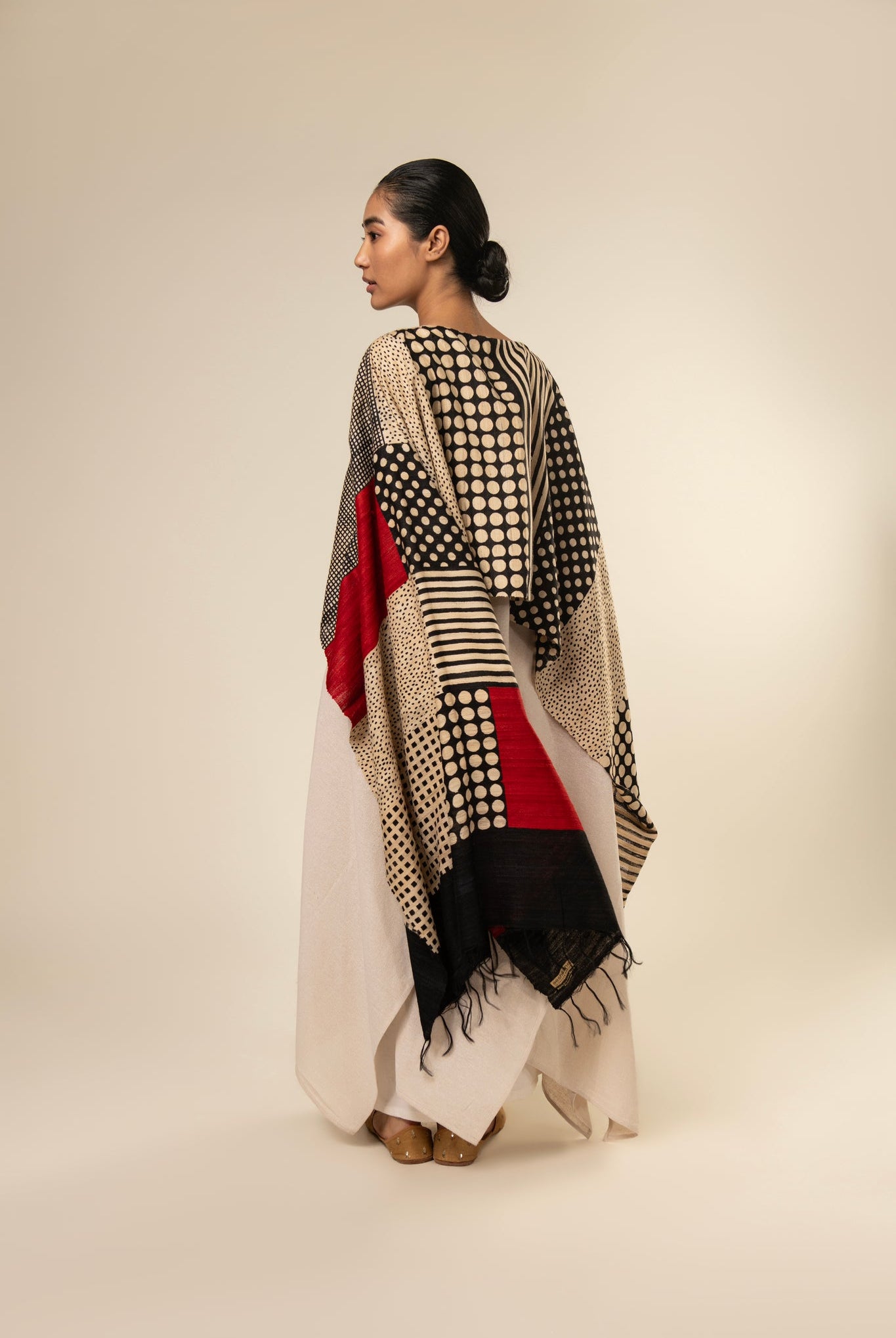 Amalgamation Tussar Peace Silk 4 in 1 Cape - CiceroniCapeAeshaane