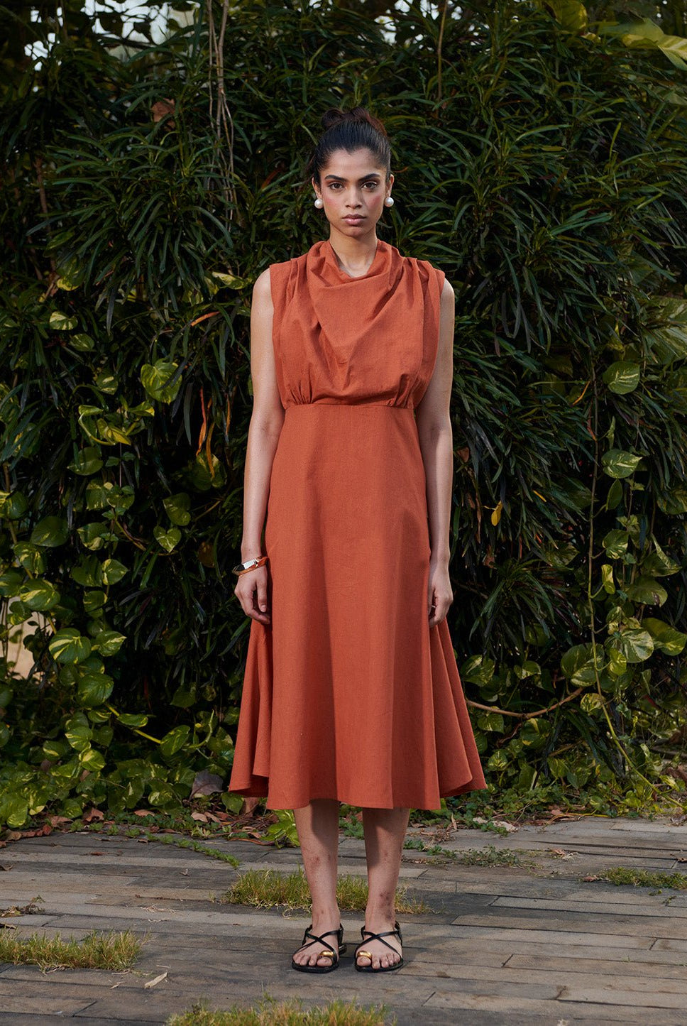Amber Co - Linen Cowl Neck Dress - CiceroniDressesSaphed