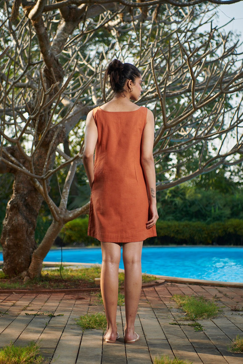 Amber Co - Linen Shift Dress - CiceroniDressesSaphed