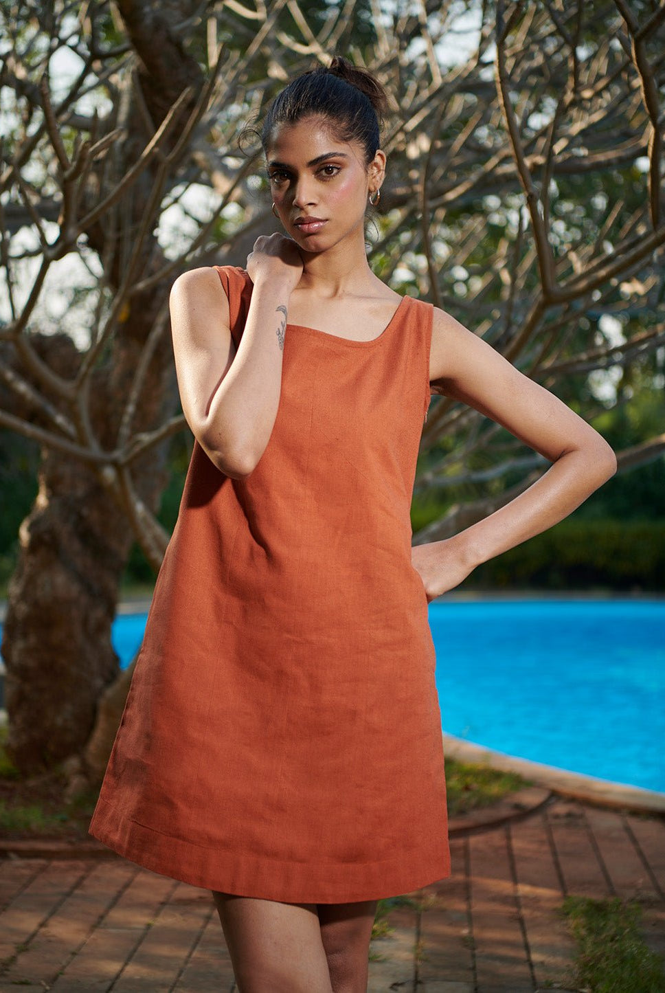 Amber Co - Linen Shift Dress - CiceroniDressesSaphed