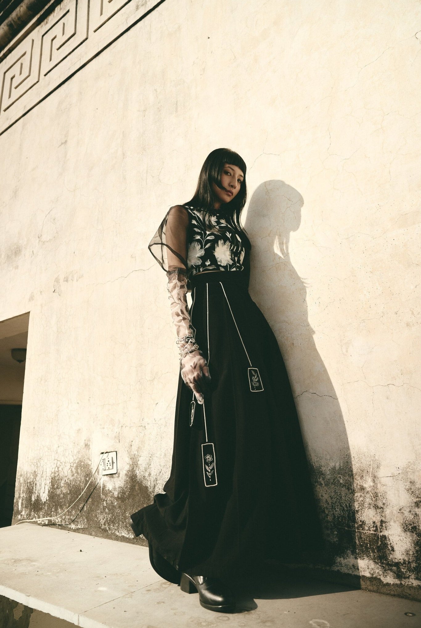 AN Bloom Crop Top - Black - CiceroniCrop TopATBW