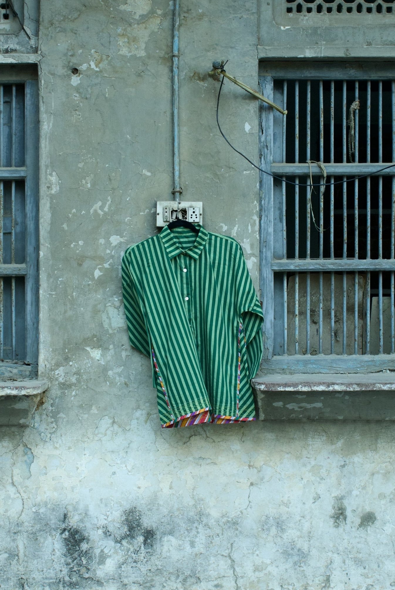 Anaaro - dill green Khamis shirt in 100% cotton block printed flared shirt - CiceroniUnisex ShirtsAnaaro