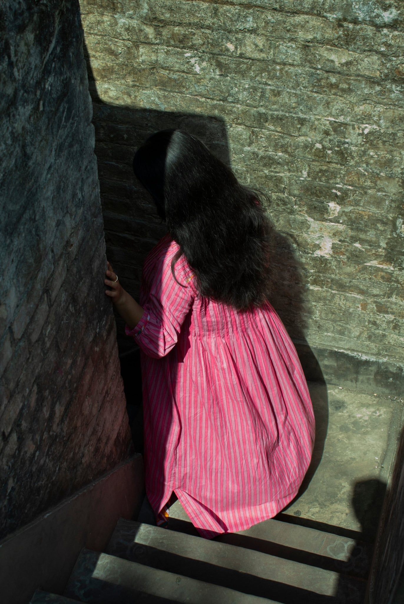 Anaaro - pomegranate pink Manori dress in 100% cotton, hand block printed stripes - CiceroniDressAnaaro
