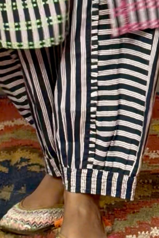 Anaaro - tapered pants in hand block print striped cotton with frill detail - CiceroniWomen PantsAnaaro