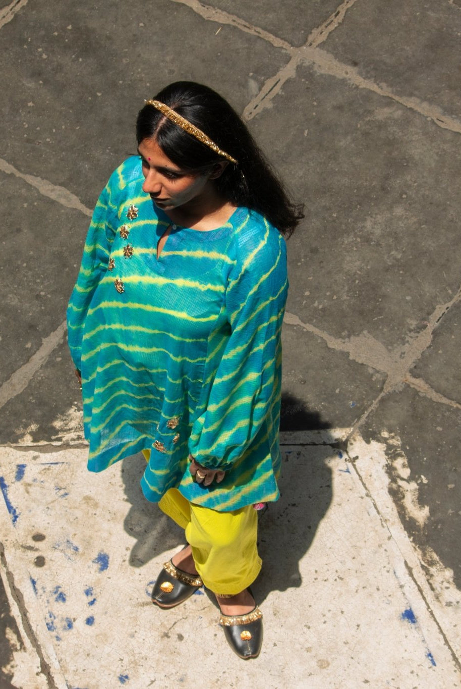 Anaaro - turquoise blue and lime yellow 100% cotton kota doria a-line leheriya tunic top with pants set - Ciceronitunic setAnaaro
