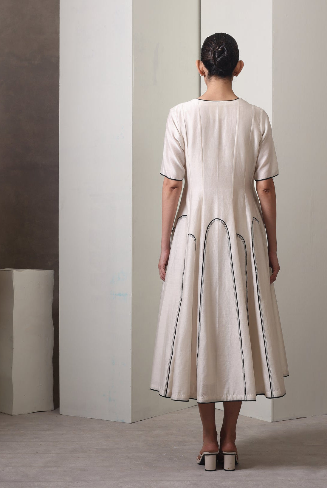 Arch Overlaped Dress - CiceroniDressesChokhi Chorri
