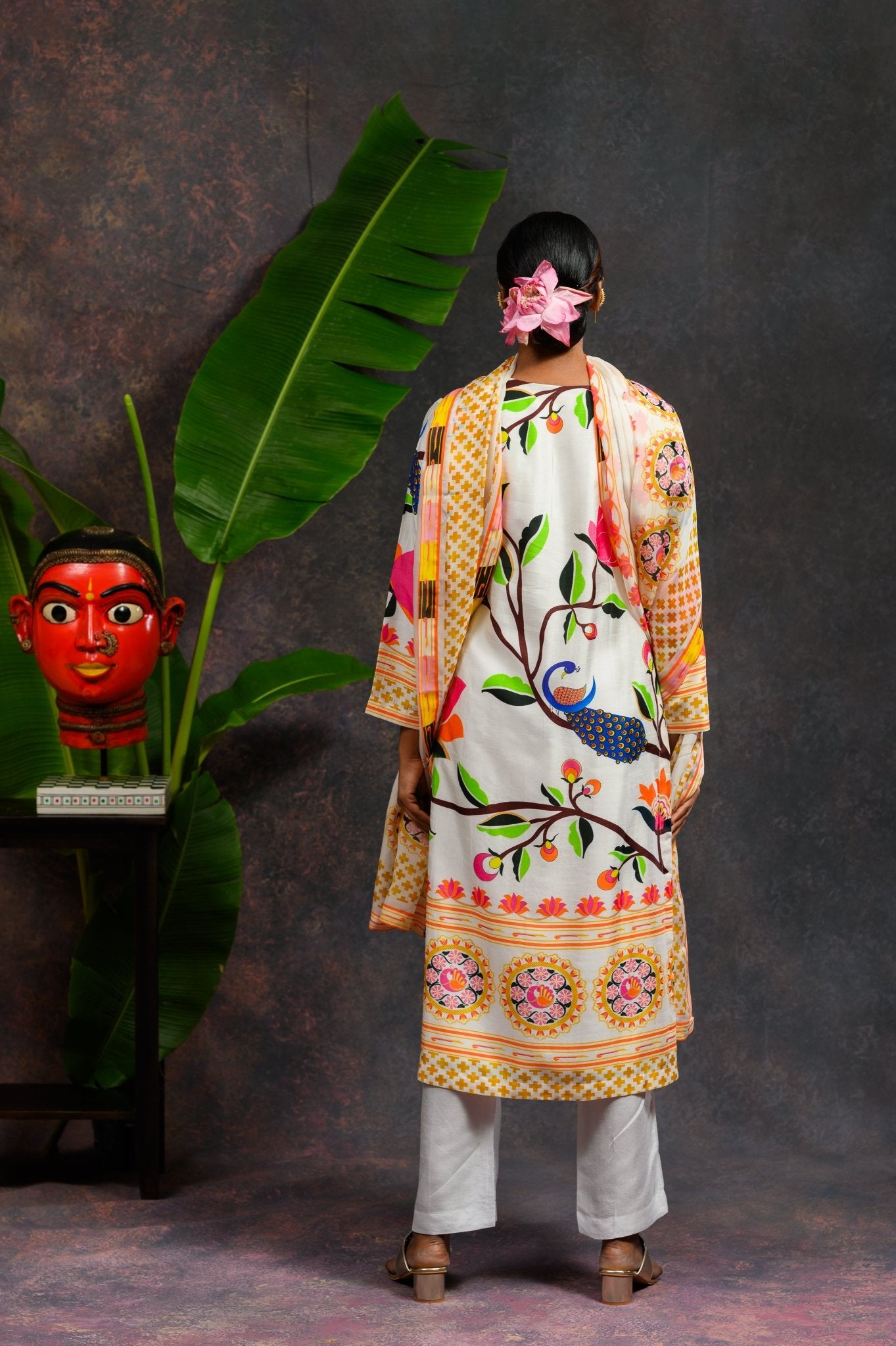 Asawali White Kurta Set - CiceroniKurta SetsPrachi Kamat