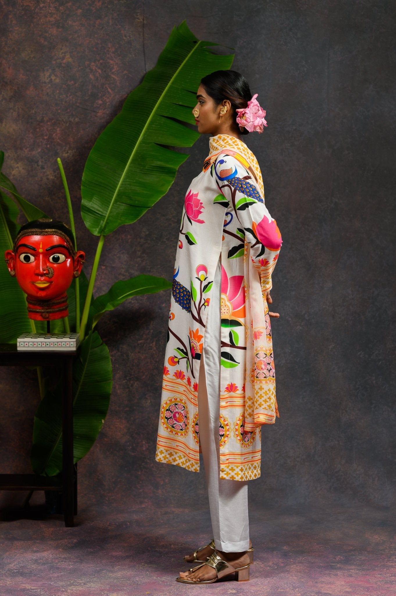 Asawali White Kurta Set - CiceroniKurta SetsPrachi Kamat