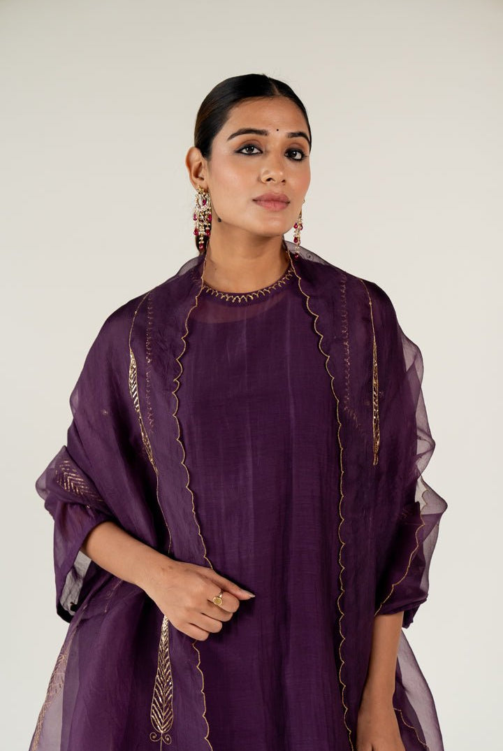 Aubergine Caftan Kurta Set with Shama Odhani - CiceroniKurta Set, Festive WearNirjara