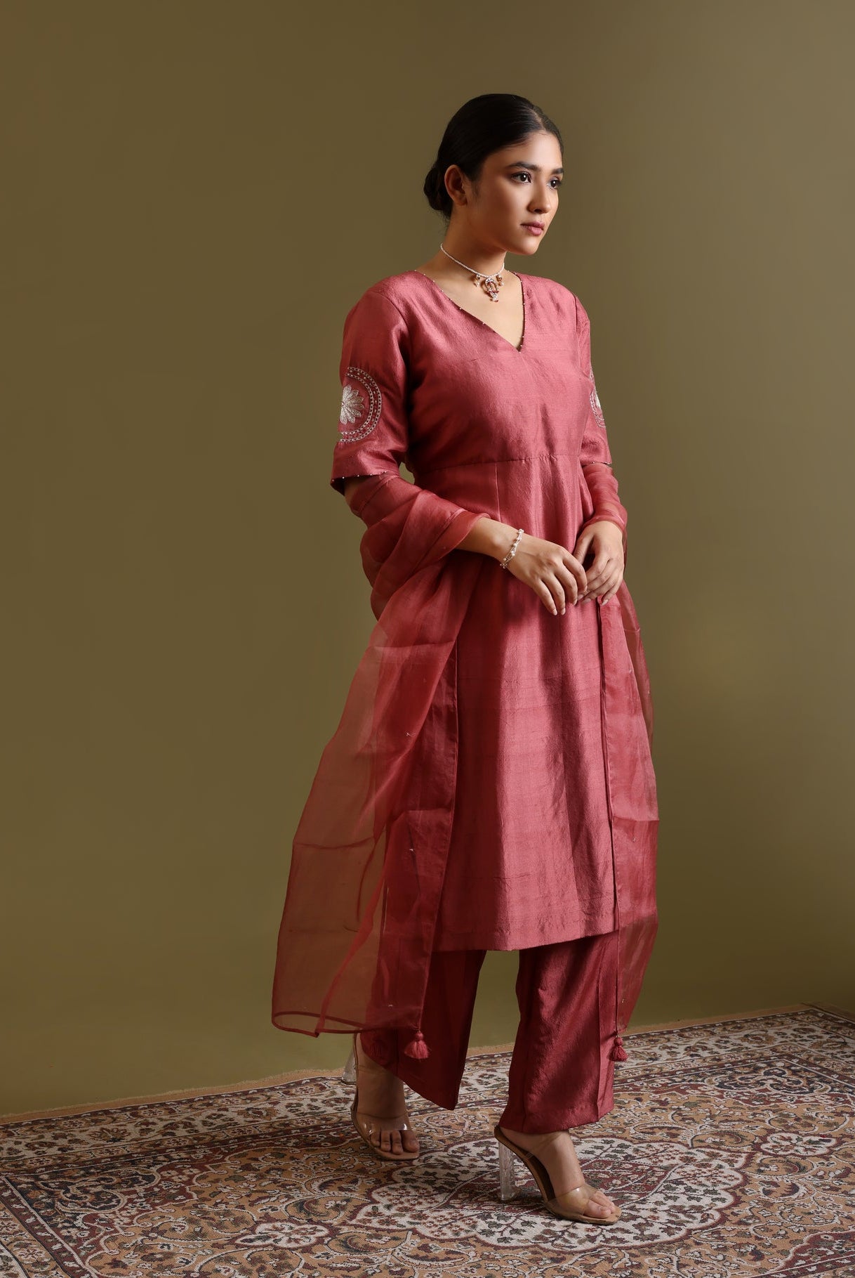 Aurira Outfit - CiceroniKurta Set, Festive WearChokhi Chorri