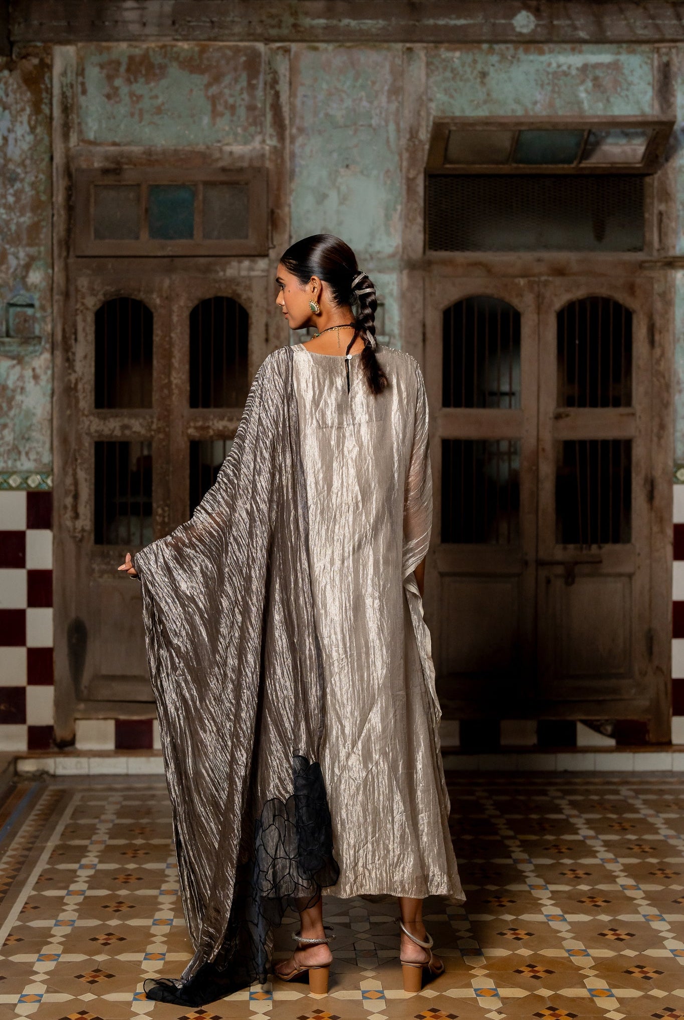 Avishi Kaftan - CiceroniKaftanChambray & Co.