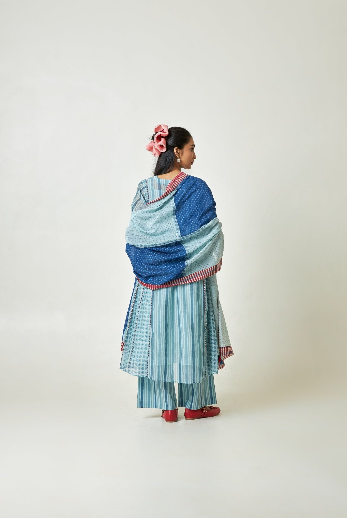 Azure Drift Block printed Kurta Set with Dupatta - CiceroniKurta SetPants and Pajamas