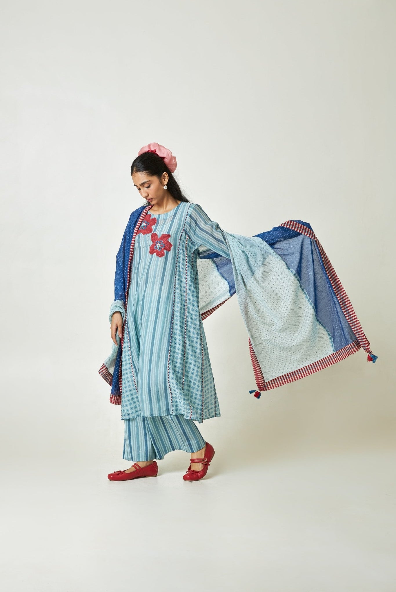 Azure Drift Block printed Kurta Set with Dupatta - CiceroniKurta SetPants and Pajamas