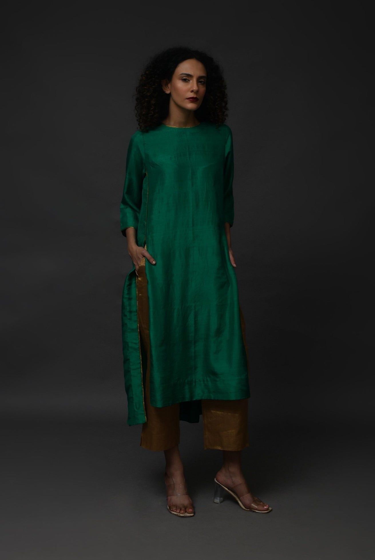 Back Gather Mulberry Silk Kurta Set with Striped Tissue Dupatta (Set of 3) - Emerald - CiceroniKurta Set, Festive WearHiranya