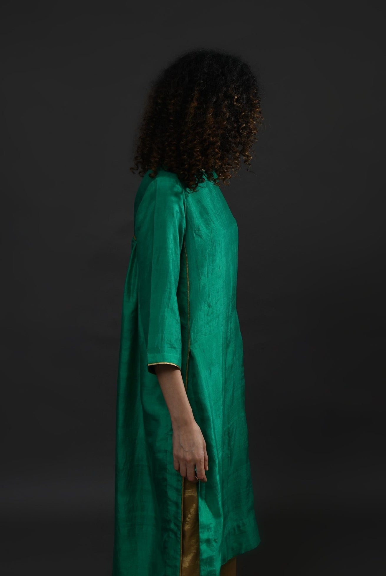 Back Gather Mulberry Silk Kurta Set with Striped Tissue Dupatta (Set of 3) - Emerald - CiceroniKurta Set, Festive WearHiranya