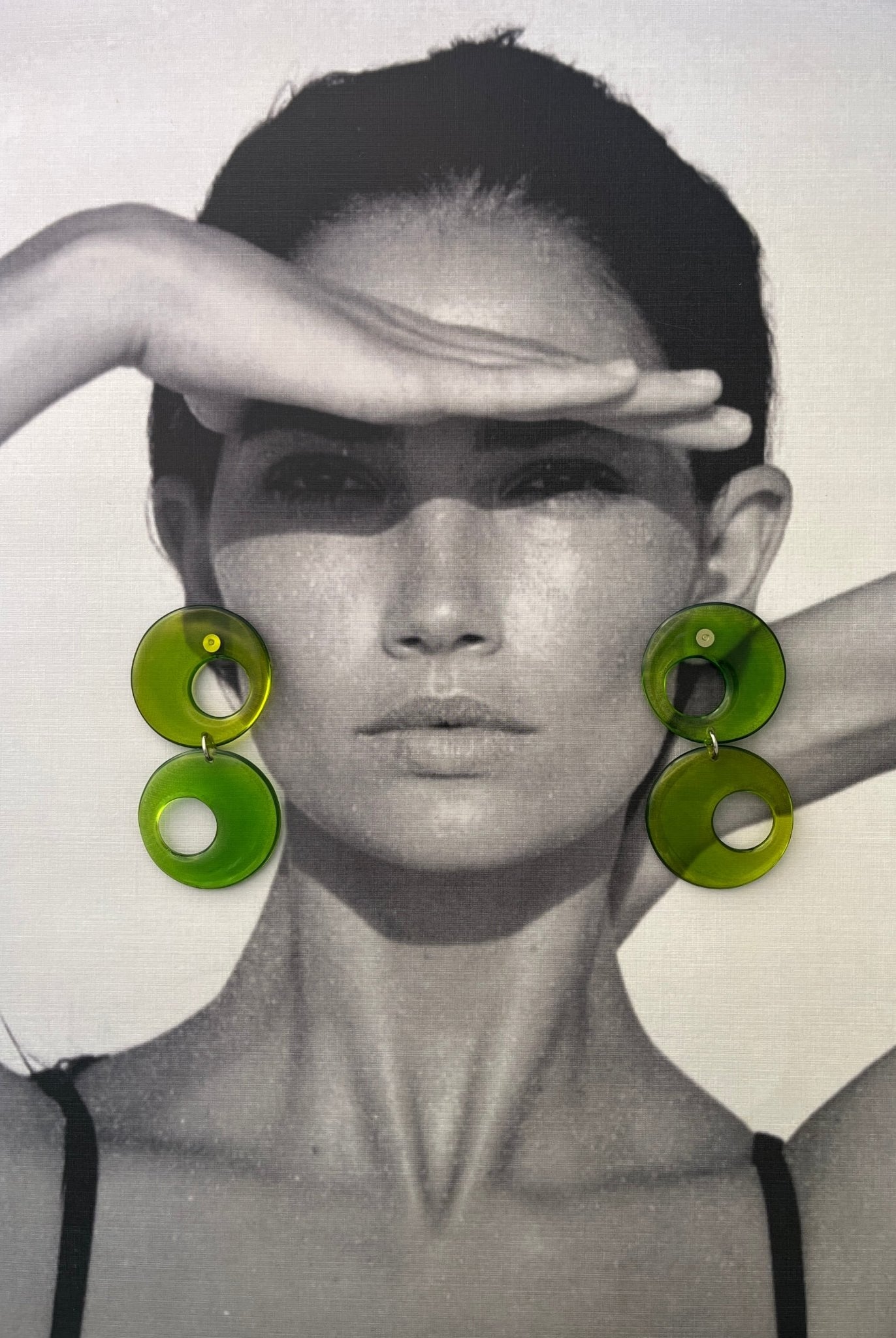 Back to the 60's - Annalus - Green - CiceroniEarringsShivani Vaishnavi