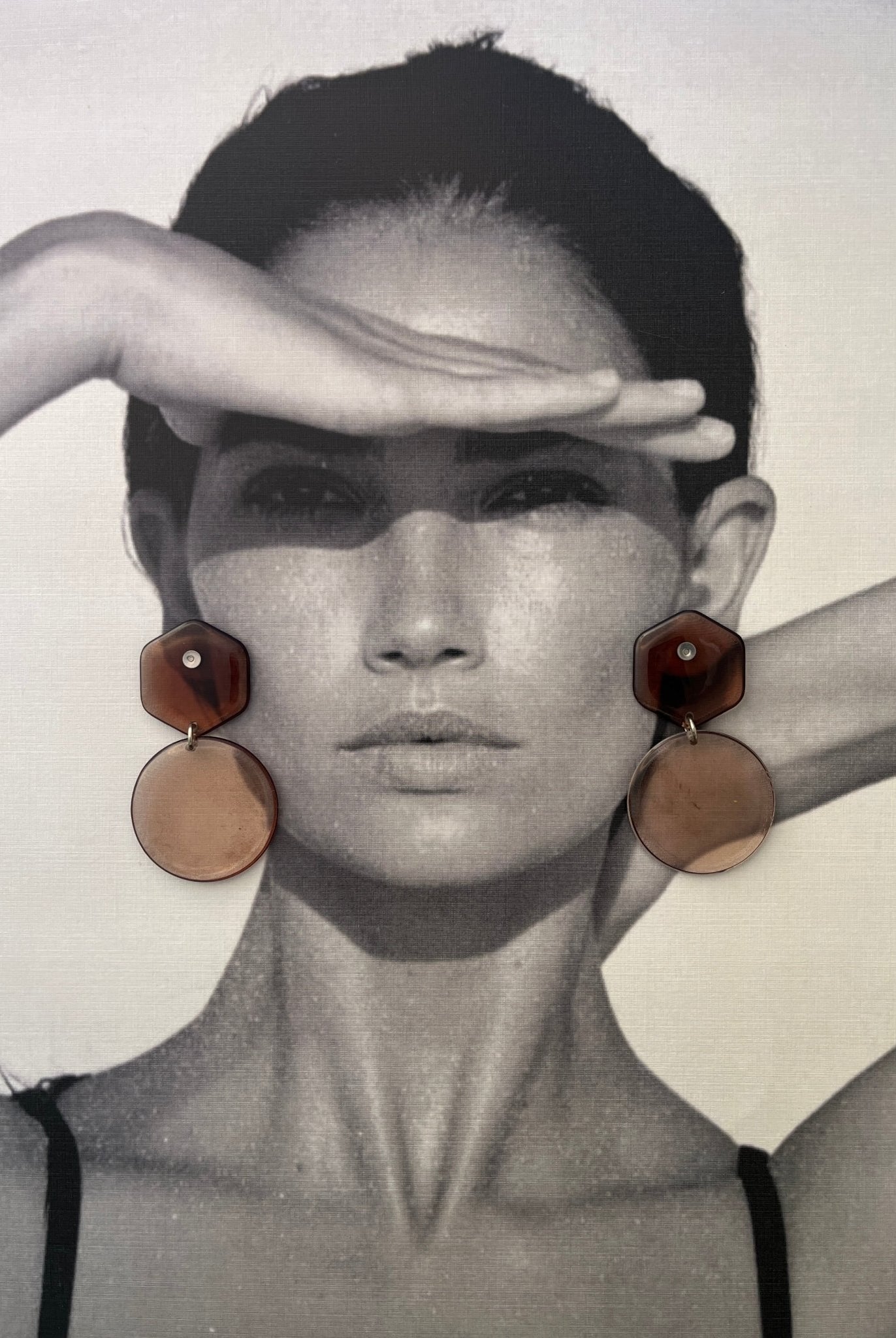 Back to the 60's - Hexagon - Brown - CiceroniEarringsShivani Vaishnavi