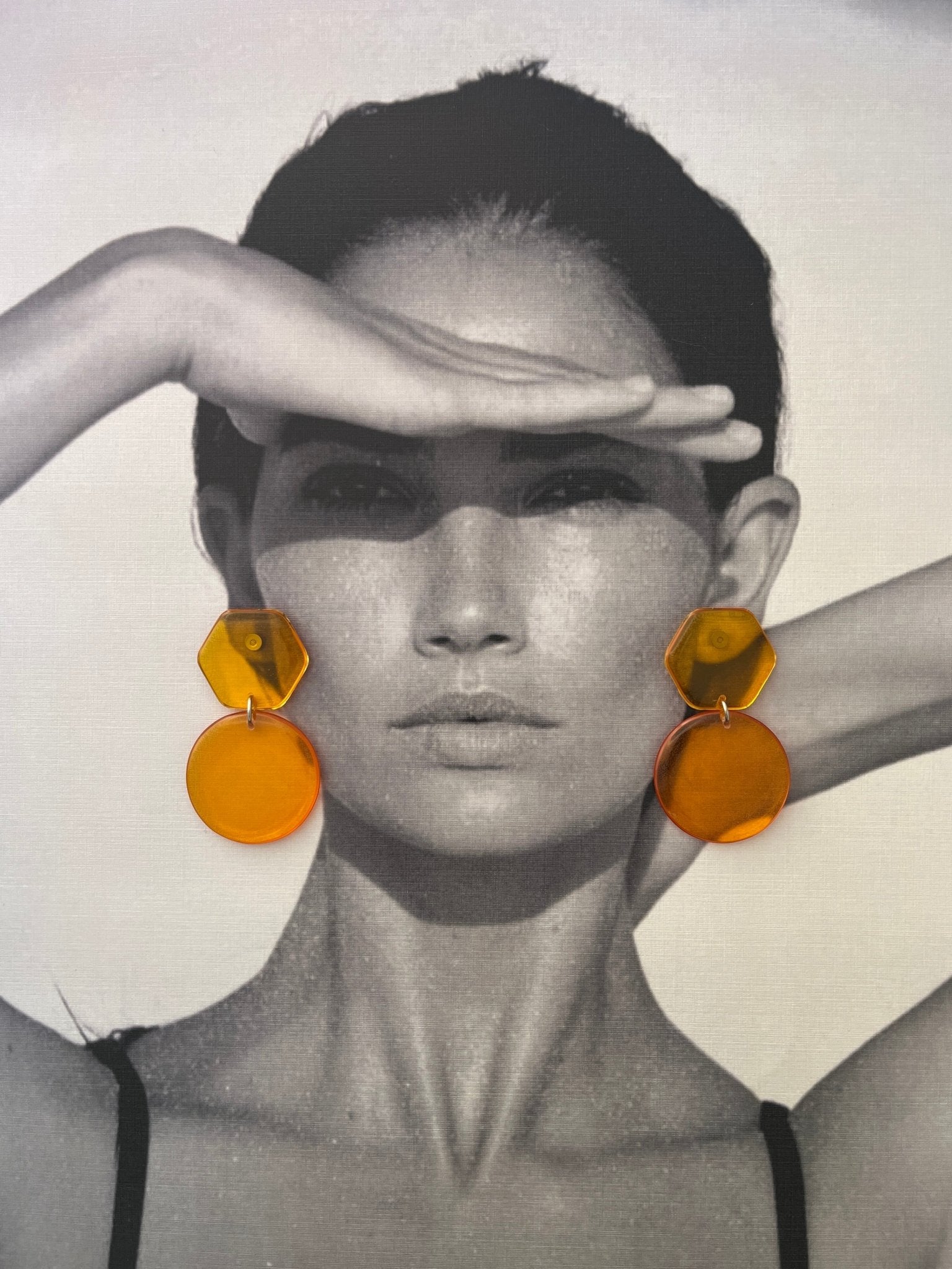 Back to the 60's - Hexagon - Orange - CiceroniEarringsShivani Vaishnavi