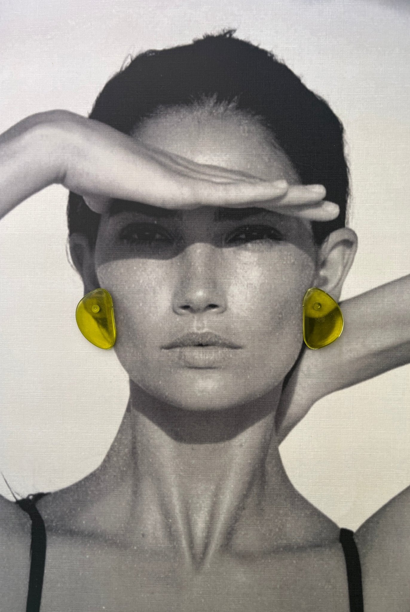 Back to the 60's - Pebble - Yellow - CiceroniEarringsShivani Vaishnavi