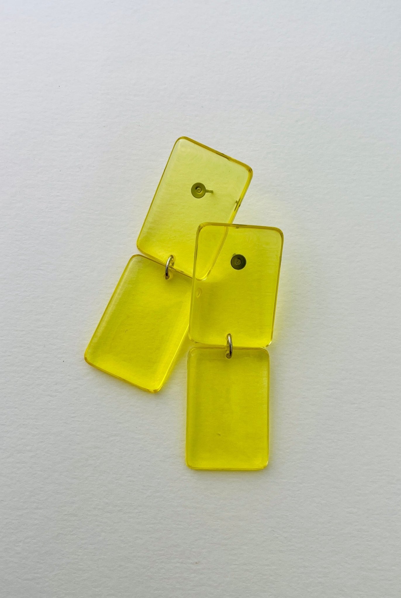 Back to the 60's - Square - Yellow - CiceroniEarringsShivani Vaishnavi