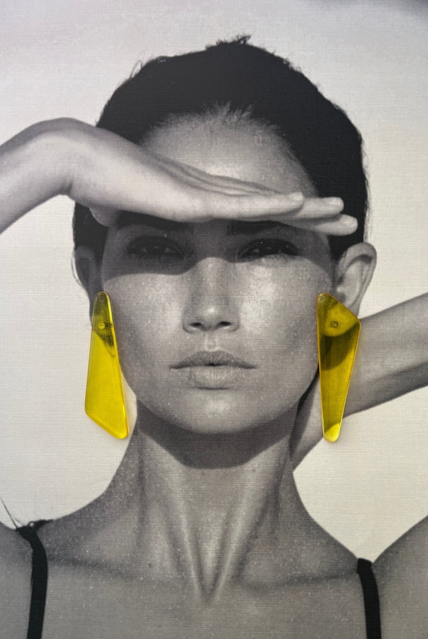 Back to the 60's - Triangle - Yellow - CiceroniEarringsShivani Vaishnavi