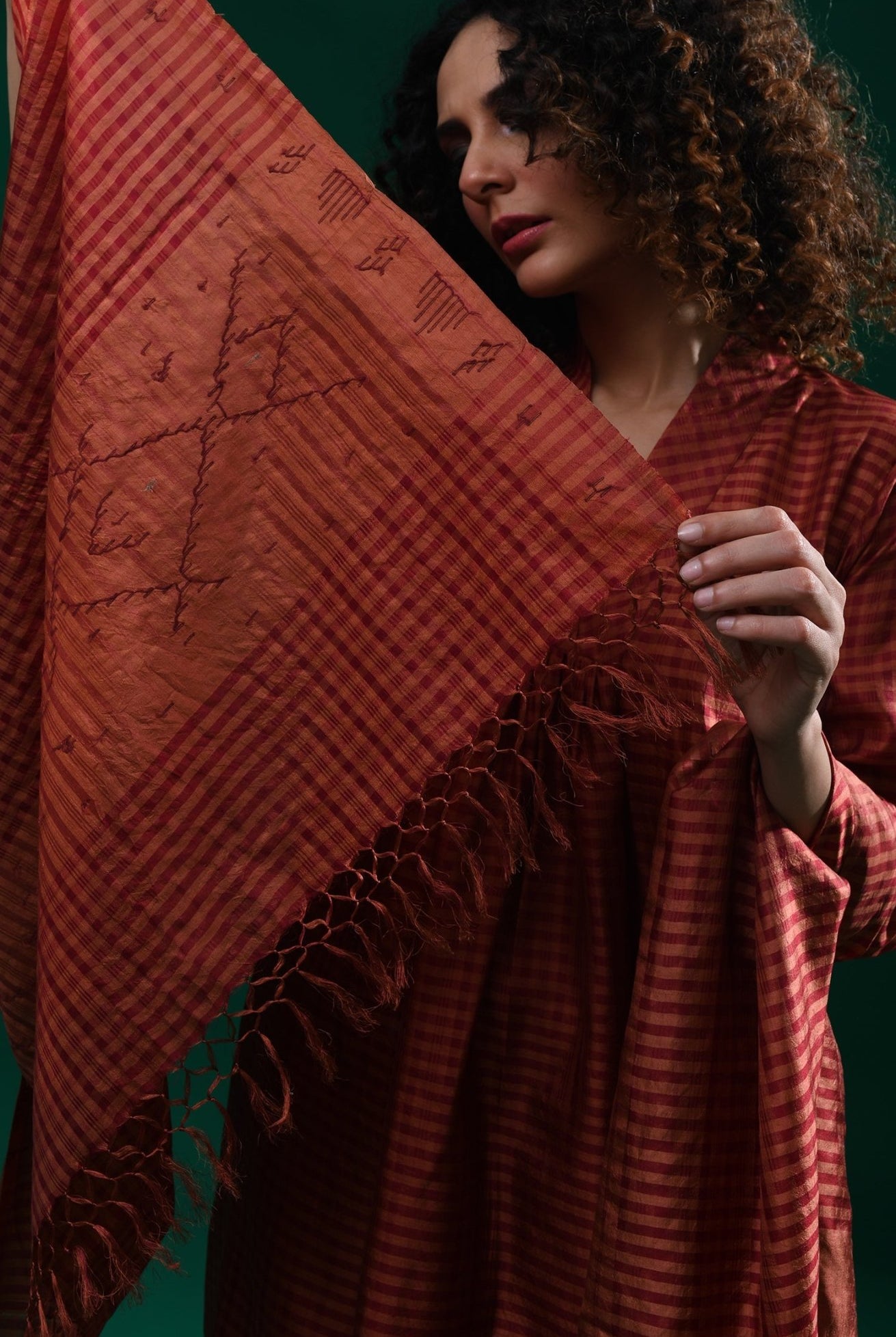 Bangalore Silk Plaid Co - Ord Set with Silk Jamdani Dupatta (Set of 3) - Maroon - CiceroniKurta Set, Festive WearHiranya