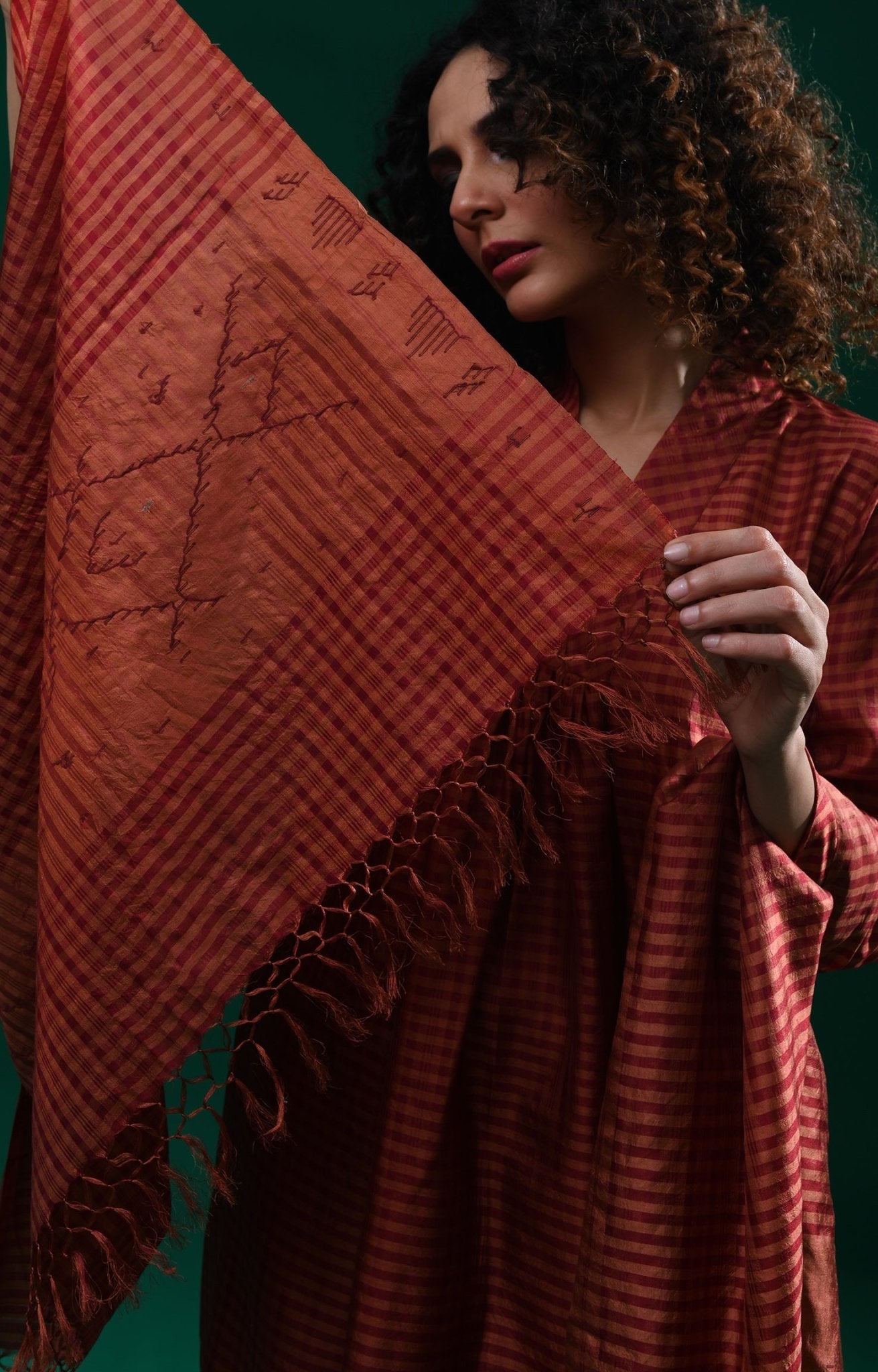 Bangalore Silk Plaid Co - Ord Set with Silk Jamdani Dupatta (Set of 3) - Maroon - CiceroniKurta Set, Festive WearHiranya