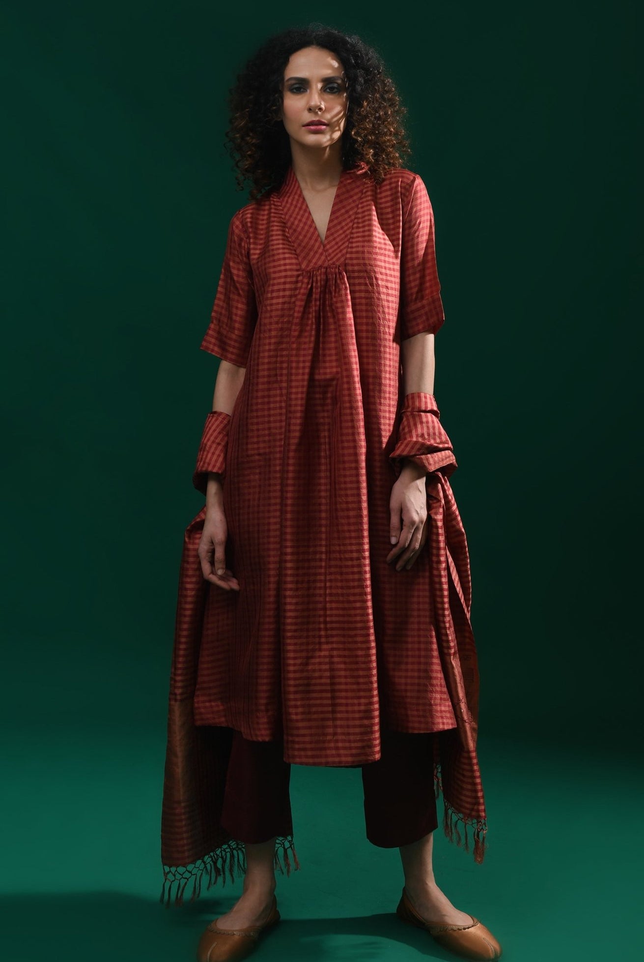 Bangalore Silk Plaid Co - Ord Set with Silk Jamdani Dupatta (Set of 3) - Maroon - CiceroniKurta Set, Festive WearHiranya