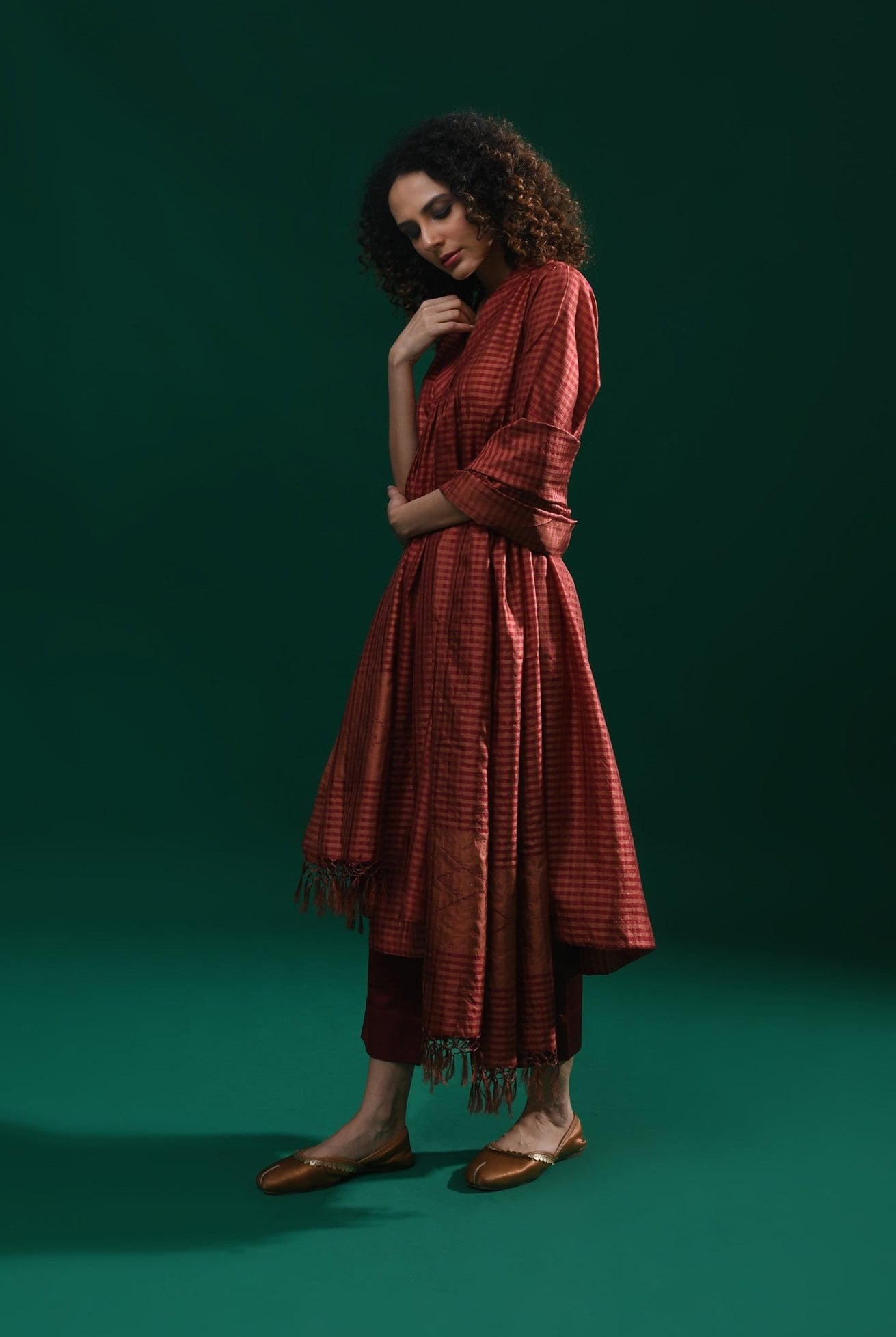 Bangalore Silk Plaid Co - Ord Set with Silk Jamdani Dupatta (Set of 3) - Maroon - CiceroniKurta Set, Festive WearHiranya