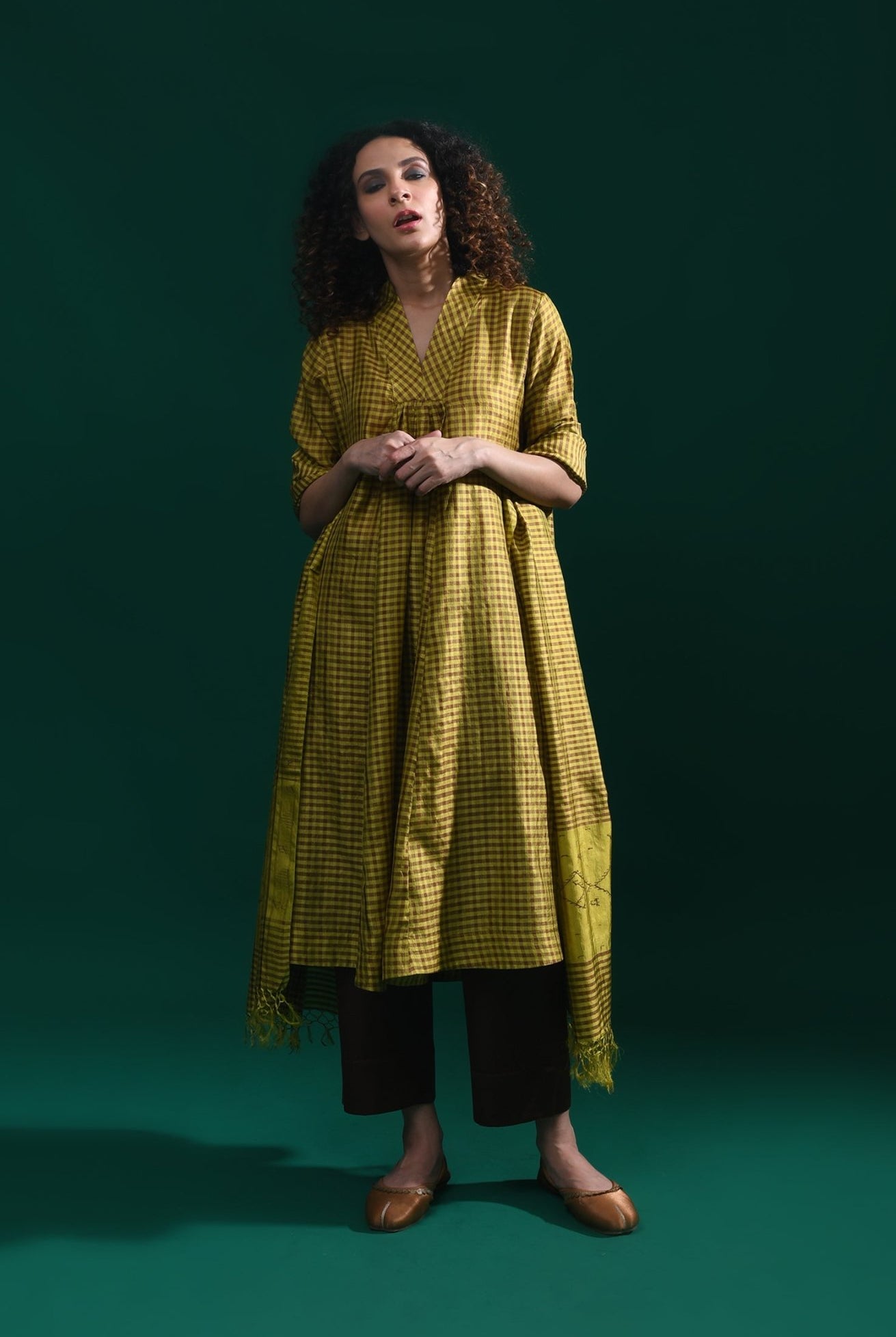 Bangalore Silk Plaid Co - Ord Set with Silk Jamdani Dupatta (Set of 3) - Mustard & Brown - CiceroniKurta Set, Festive WearHiranya