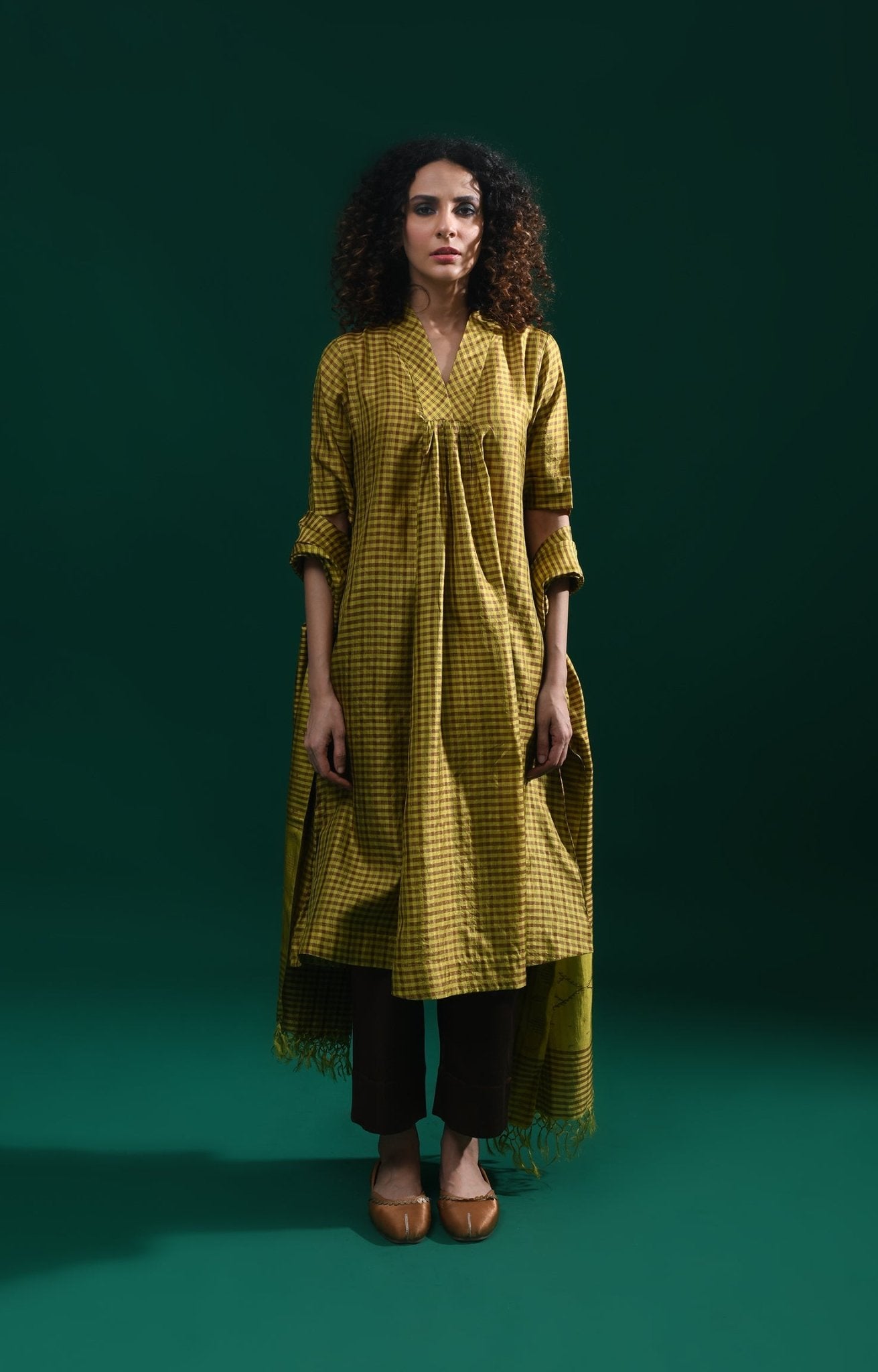 Bangalore Silk Plaid Co - Ord Set with Silk Jamdani Dupatta (Set of 3) - Mustard & Brown - CiceroniKurta Set, Festive WearHiranya