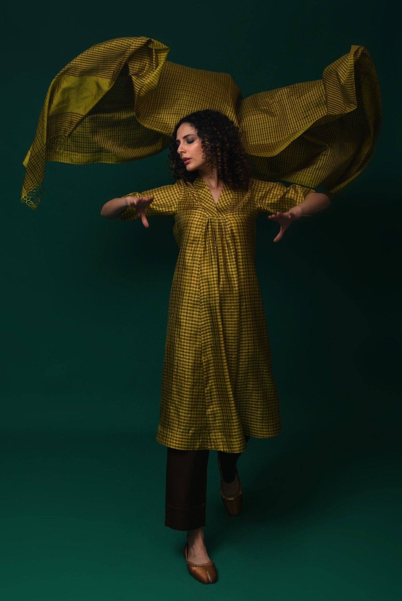 Bangalore Silk Plaid Co - Ord Set with Silk Jamdani Dupatta (Set of 3) - Mustard & Brown - CiceroniKurta Set, Festive WearHiranya