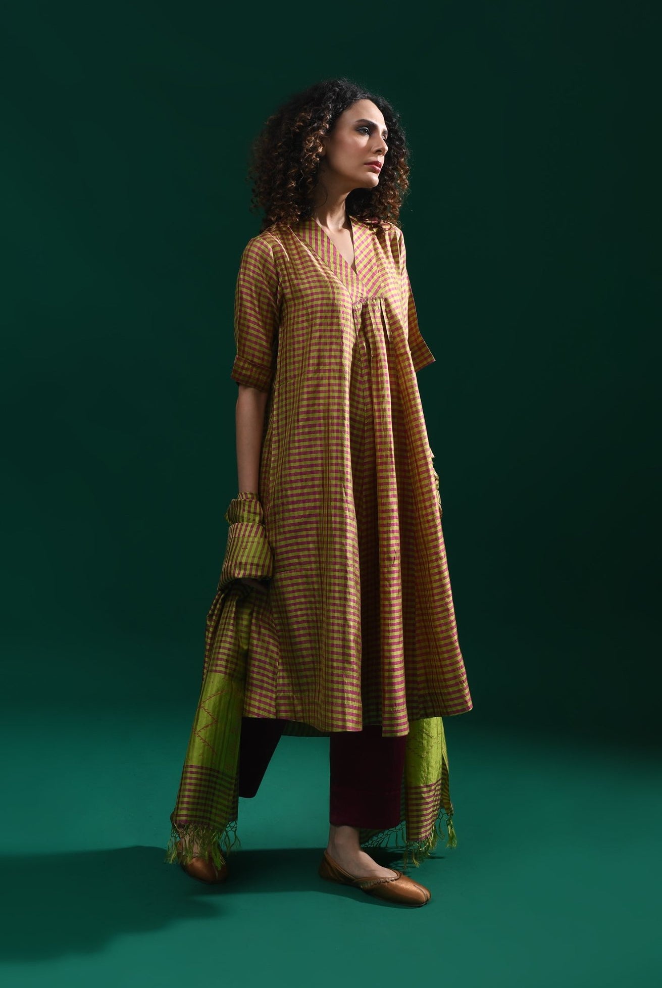 Bangalore Silk Plaid Co - Ord Set with Silk Jamdani Dupatta (Set of 3) - Olive and Pink - CiceroniKurta Set, Festive WearHiranya