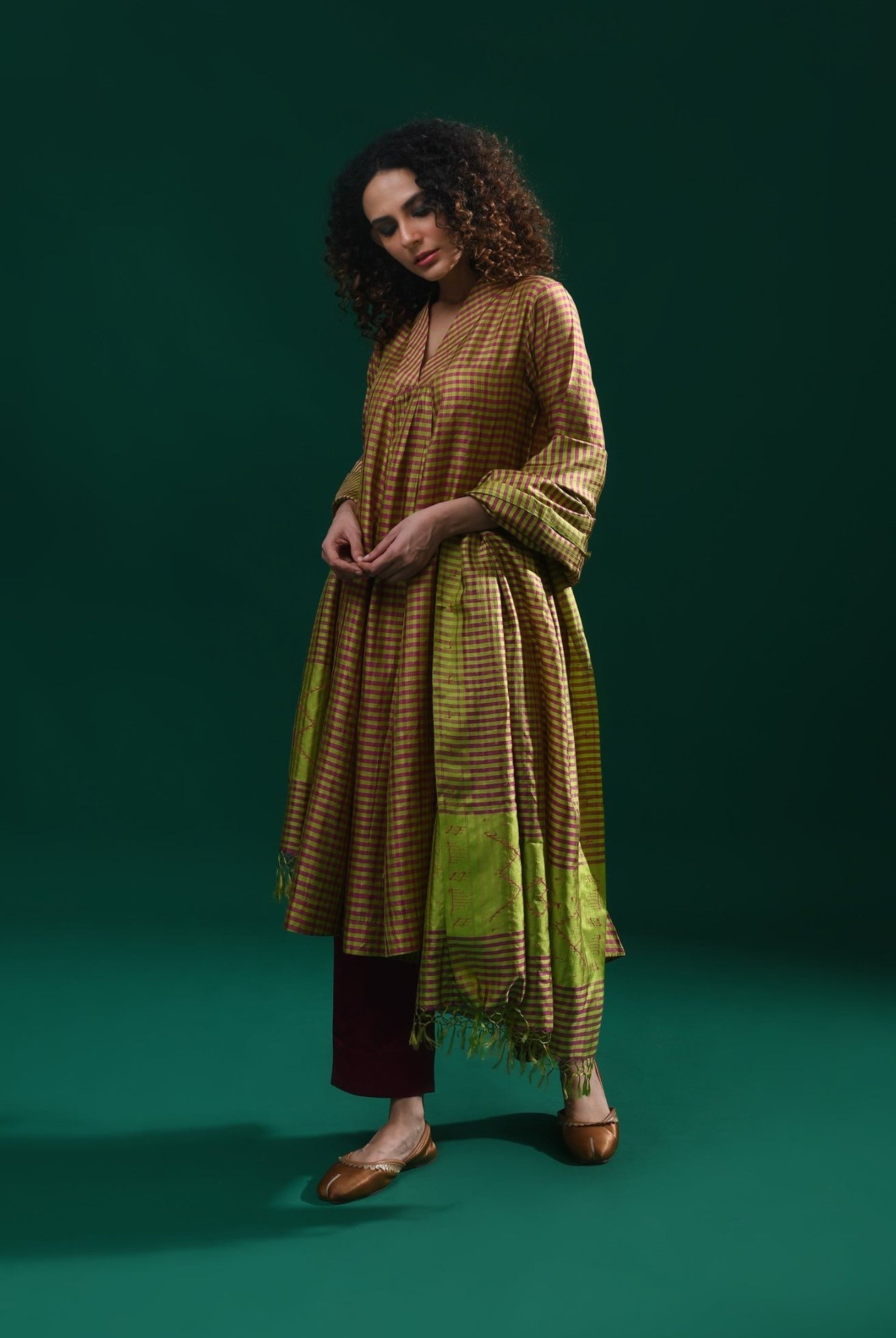 Bangalore Silk Plaid Co - Ord Set with Silk Jamdani Dupatta (Set of 3) - Olive and Pink - CiceroniKurta Set, Festive WearHiranya
