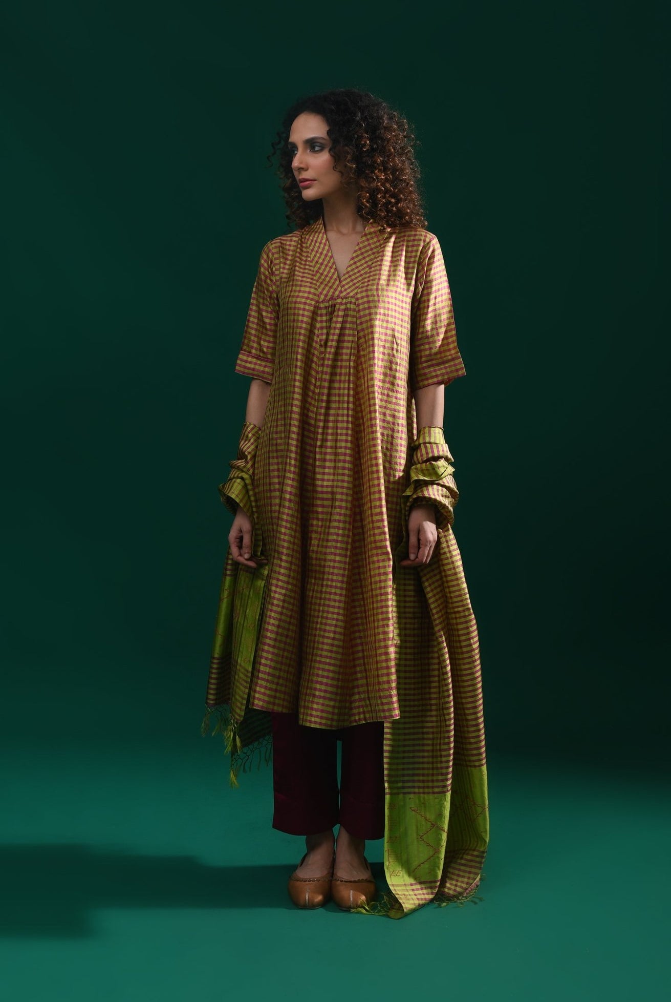 Bangalore Silk Plaid Co - Ord Set with Silk Jamdani Dupatta (Set of 3) - Olive and Pink - CiceroniKurta Set, Festive WearHiranya