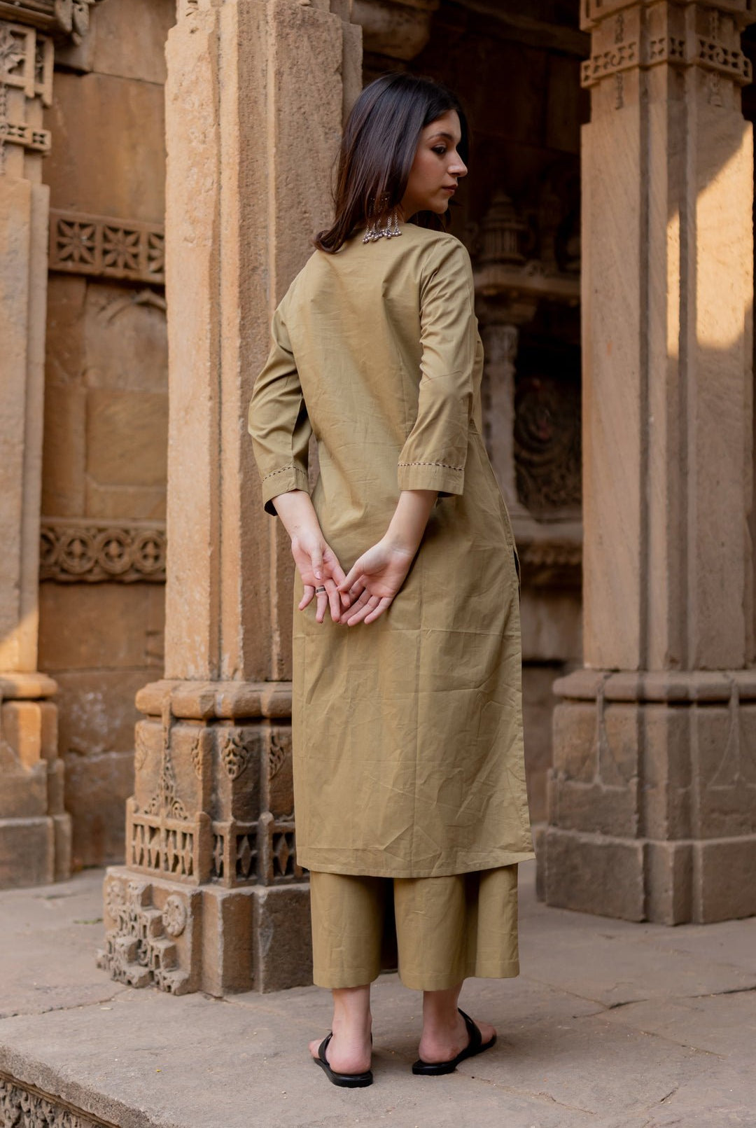 Banni Clay Kurta Set with Ajrakh Dupatta - CiceroniKurta Set, Everyday WearMaidaan