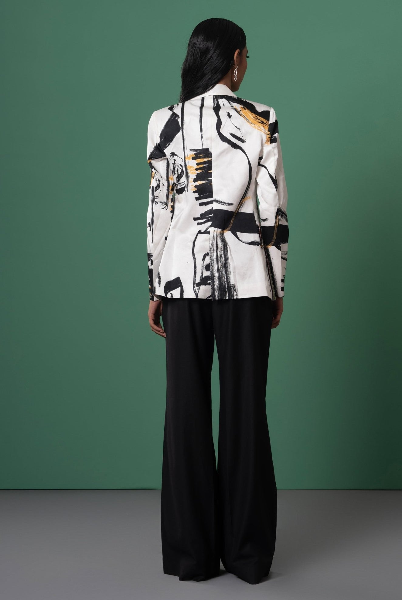 Beru Embroidered Blazer - CiceroniBlazersAdvait